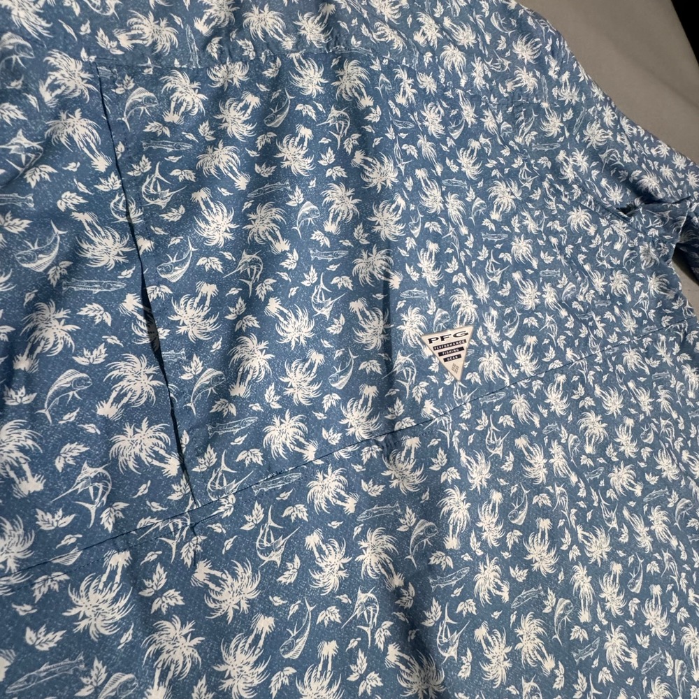 COLUMBIA Mens Short Sleeve Vented PFG Palm Tree Print Blue‎ Large - Picture 9 of 10